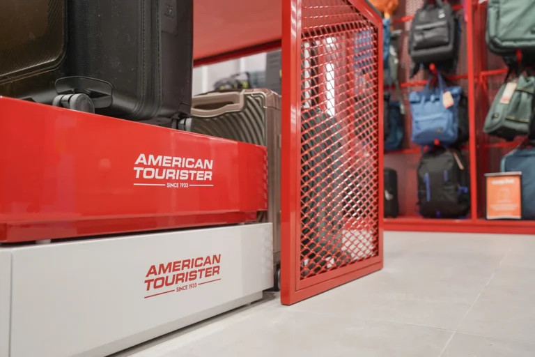 Exemplos Loja Samsonite Bolhão Porto Fotografia de Espaços Comerciais Sinopse (12)