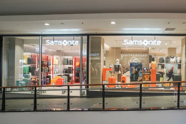 Exemplos Loja Samsonite Bolhão Porto Fotografia de Espaços Comerciais Sinopse (16)