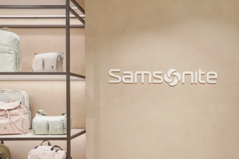 Exemplos Loja Samsonite Bolhão Porto Fotografia de Espaços Comerciais Sinopse (23)