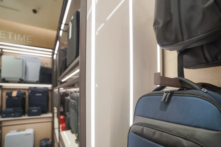 Exemplos Loja Samsonite Bolhão Porto Fotografia de Espaços Comerciais Sinopse (30)