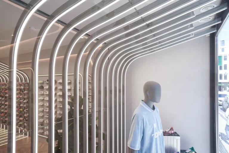 Exemplos Loja Xtreme Bolhão Porto Fotografia de Espaços Comerciais Sinopse (18)