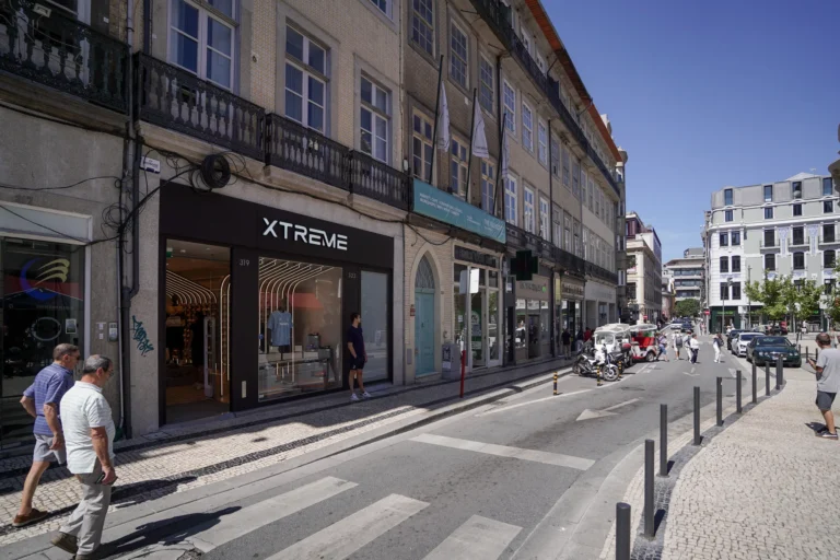 Exemplos Loja Xtreme Bolhão Porto Fotografia de Espaços Comerciais Sinopse (45)
