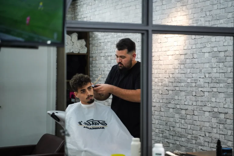 Sinopse Fotografia Barbearia Farias1 (1)