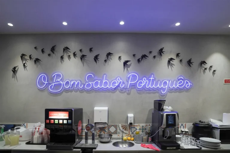 Sinopse Fotografia Espaços Comerciais Restaurante Trincas Braga Parque Exemplos (6)