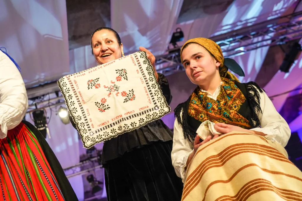 Sinopse Fotografia Moda Gala Namorar Portugal Vila Verde (13)