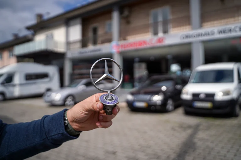 Sinopse Fotografia de Espaços Comerciais Peças Mercedes FerreiraCar Exterior (15)