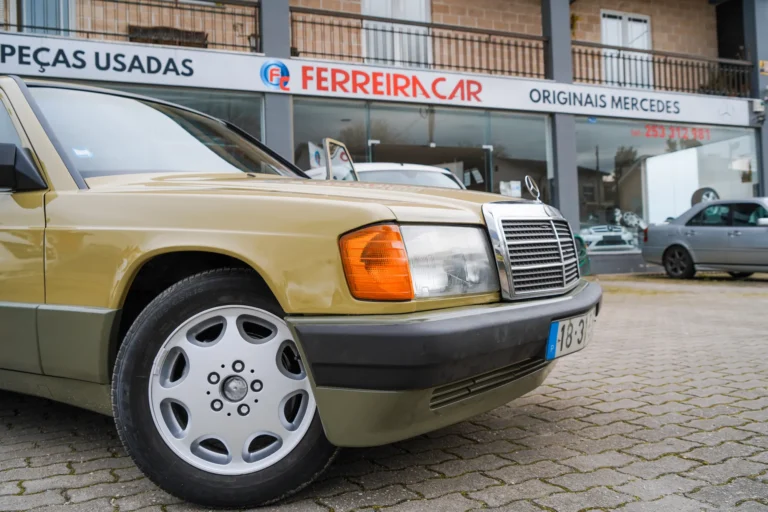 Sinopse Fotografia de Espaços Comerciais Peças Mercedes FerreiraCar Exterior (4)