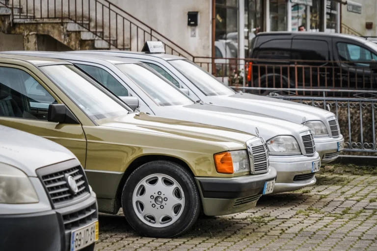 Sinopse Fotografia de Espaços Comerciais Peças Mercedes FerreiraCar Exterior (8)