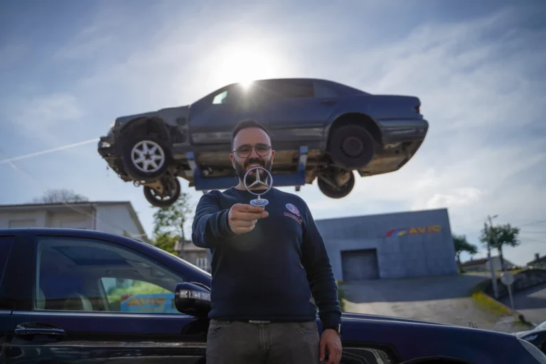 Sinopse Fotografia de Espaços Comerciais Peças Mercedes FerreiraCar Interior (18)