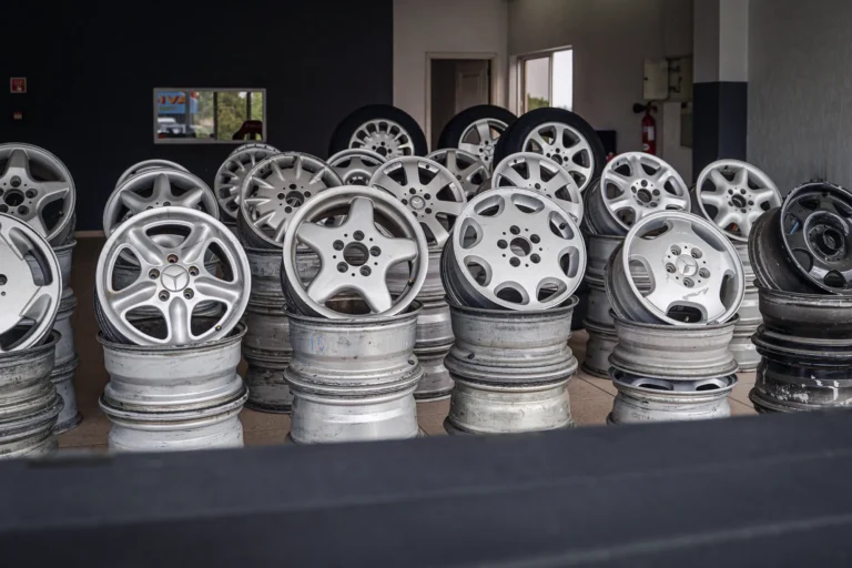 Sinopse Fotografia de Espaços Comerciais Peças Mercedes FerreiraCar Interior (21)