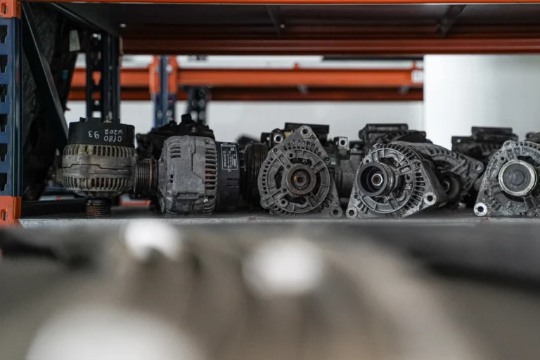 Sinopse Fotografia de Espaços Comerciais Peças Mercedes FerreiraCar Interior (27)