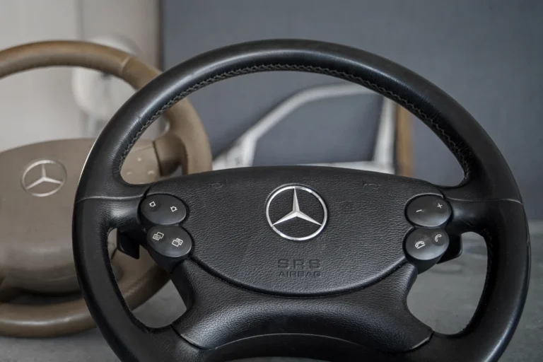 Sinopse Fotografia de Espaços Comerciais Peças Mercedes FerreiraCar Interior (28)