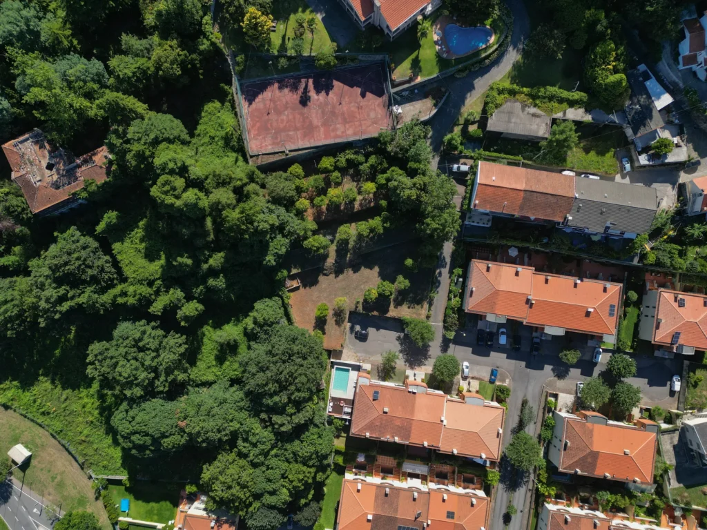 Sinopse Fotografia de Imobiliário Terreno Braga Nogueiró (1)