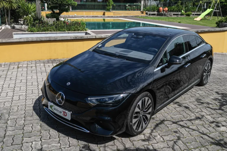 Solicar Mercedes EQE Fotografia de Automóveis Sinopse (1)