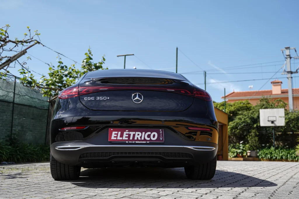 Solicar Mercedes EQE Fotografia de Automóveis Sinopse (4)