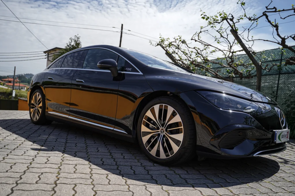 Solicar Mercedes EQE Fotografia de Automóveis Sinopse (5)