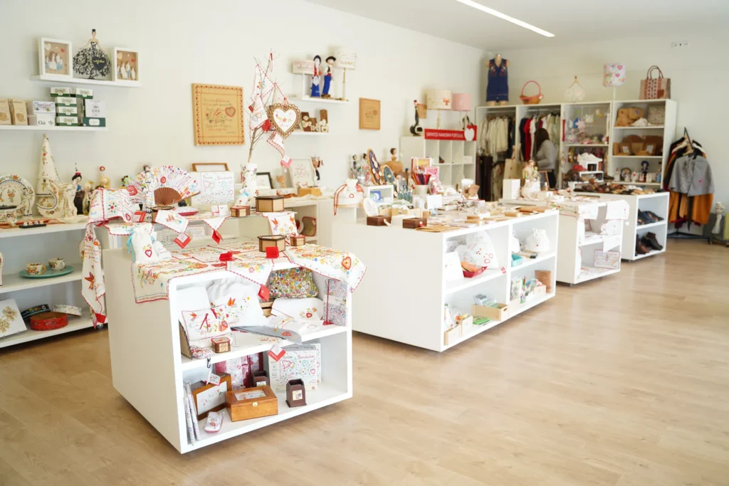 Sinopse Fotografia Espaços Comerciais Namorar Portugal (2)